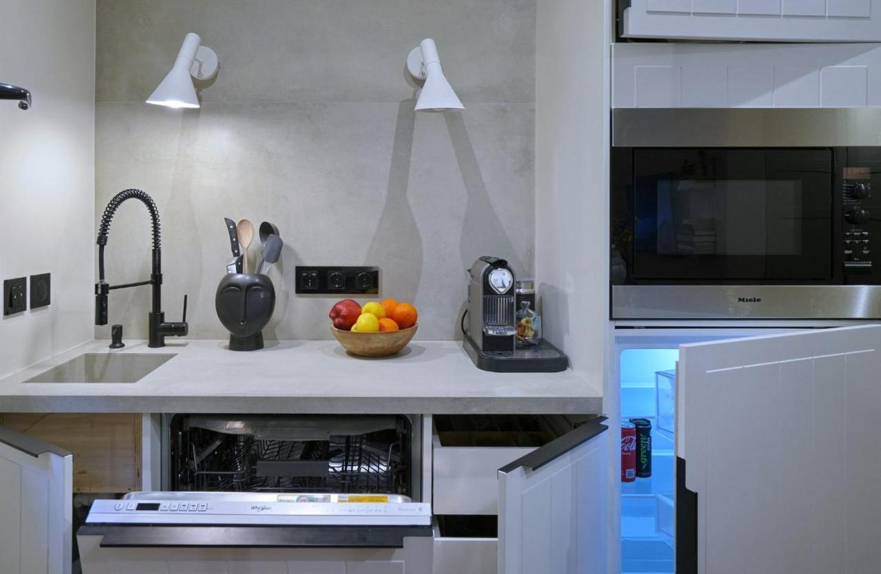 P Faliro Riviera Suite Атина Екстериор снимка